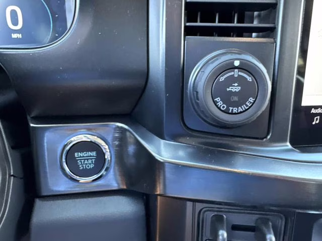 2026 Gray Metallic Ford Super Duty F-250 SRW Lariat 4X4 Truck