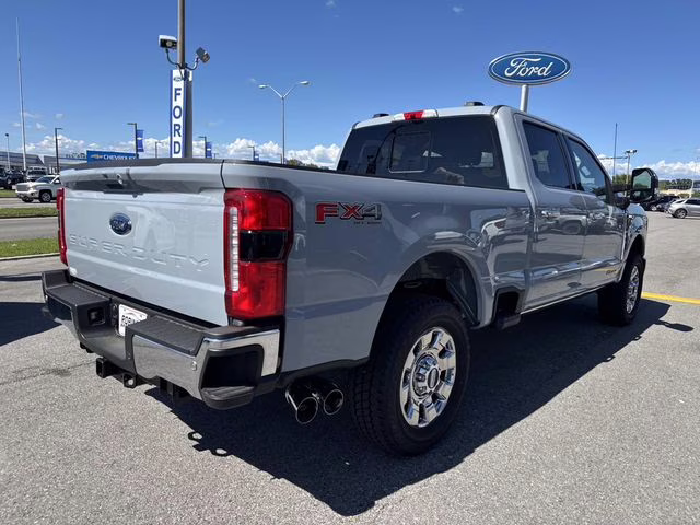 2026 Gray Metallic Ford Super Duty F-250 SRW Lariat 4X4 Truck