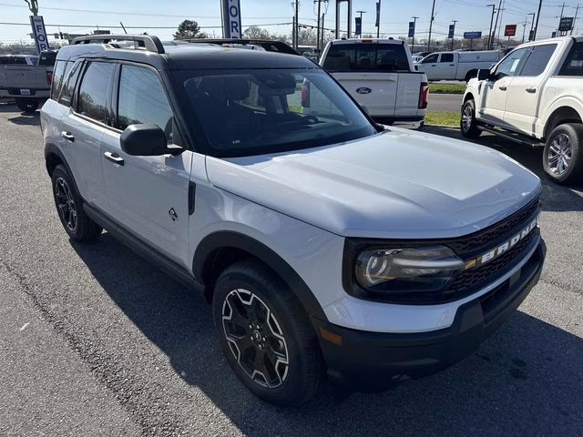 2026 White Ford Bronco Sport Outer Banks 4X4 SUV