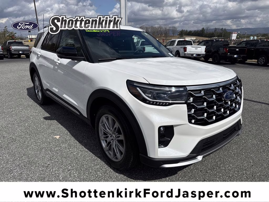 2025 Star White Metallic Tri-Coat Ford Explorer Platinum RWD SUV