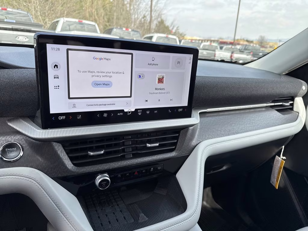 2025 Rapid Red Metallic Tinted Clearcoat Ford Explorer Platinum 4X4 SUV