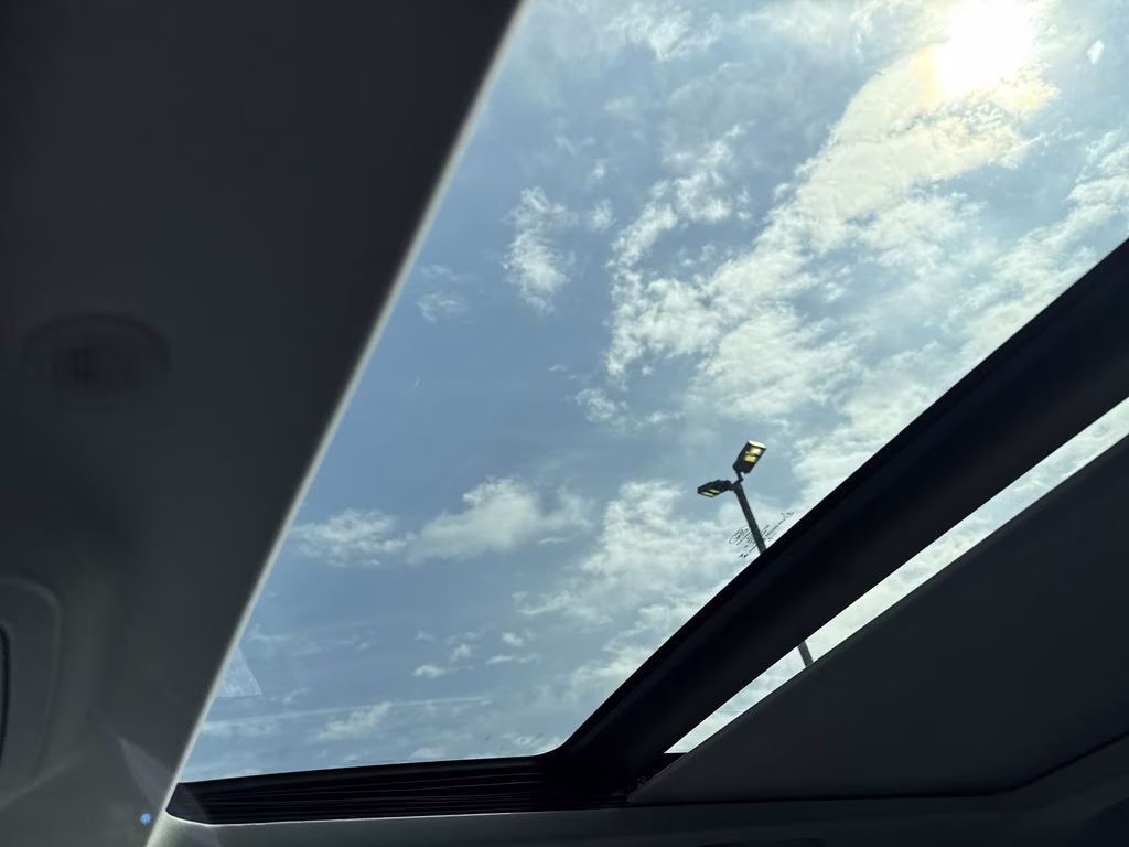 2025 Rapid Red Metallic Tinted Clearcoat Ford Explorer Platinum 4X4 SUV