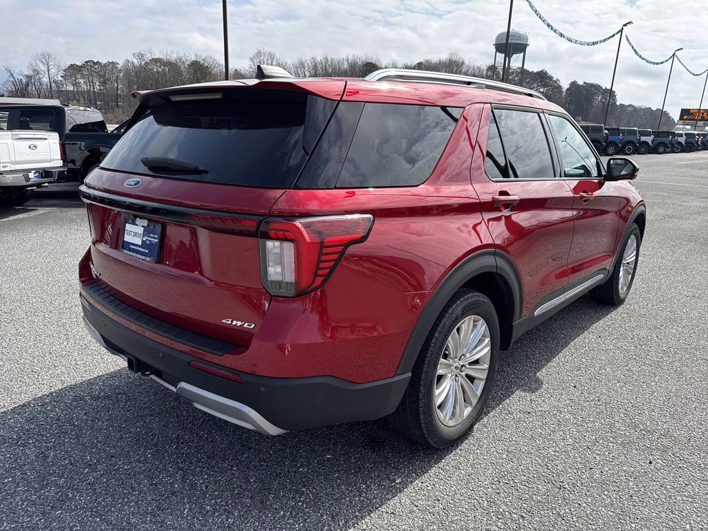 2025 Rapid Red Metallic Tinted Clearcoat Ford Explorer Platinum 4X4 SUV