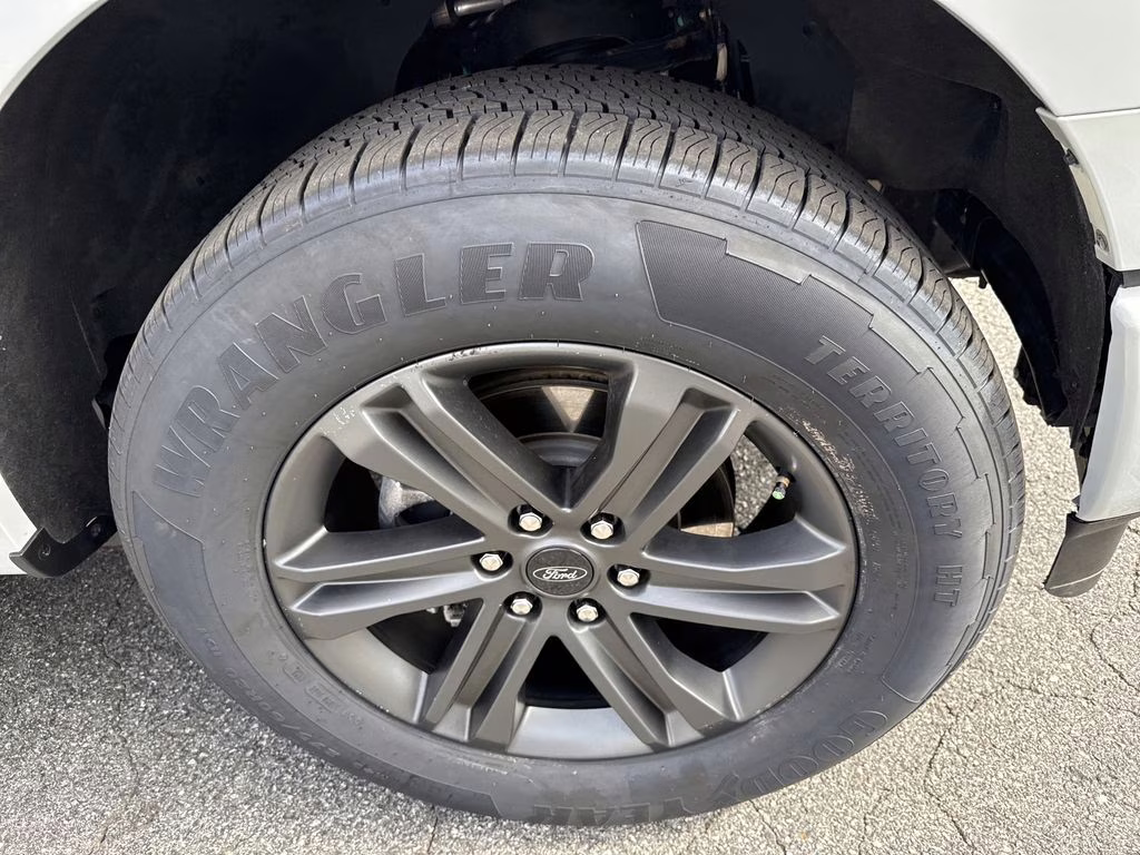 2023 Avalanche Ford F-150 Lariat 4X4 Truck