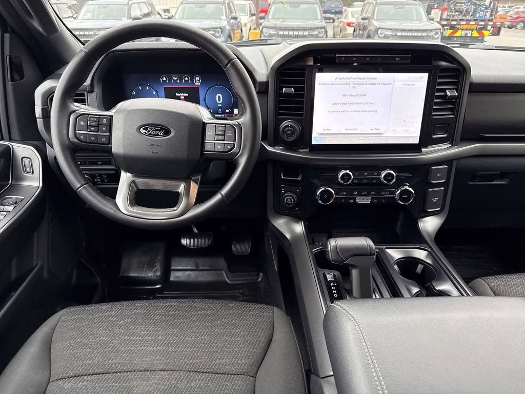 2024 Oxford White Ford F-150 XLT 4X4 Truck