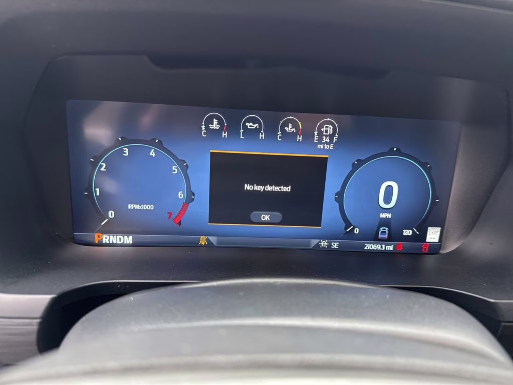 2024 Oxford White Ford F-150 XLT 4X4 Truck