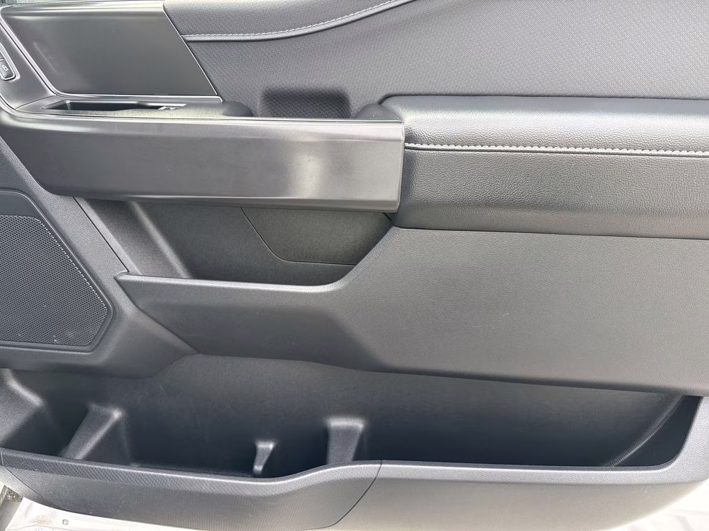 2024 Oxford White Ford F-150 XLT 4X4 Truck