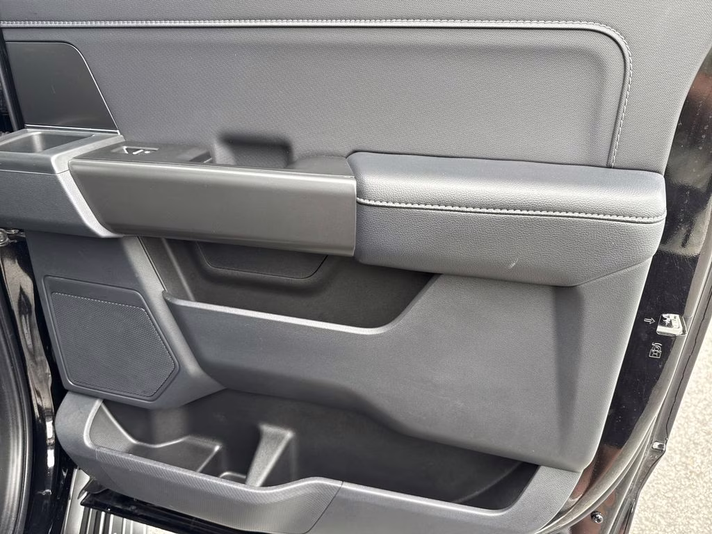 2024 Agate Black Metallic Ford F-150 XLT 4X4 Truck