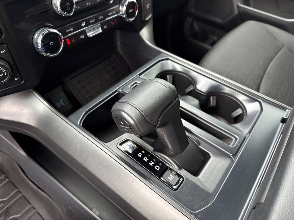 2024 Agate Black Metallic Ford F-150 XLT 4X4 Truck