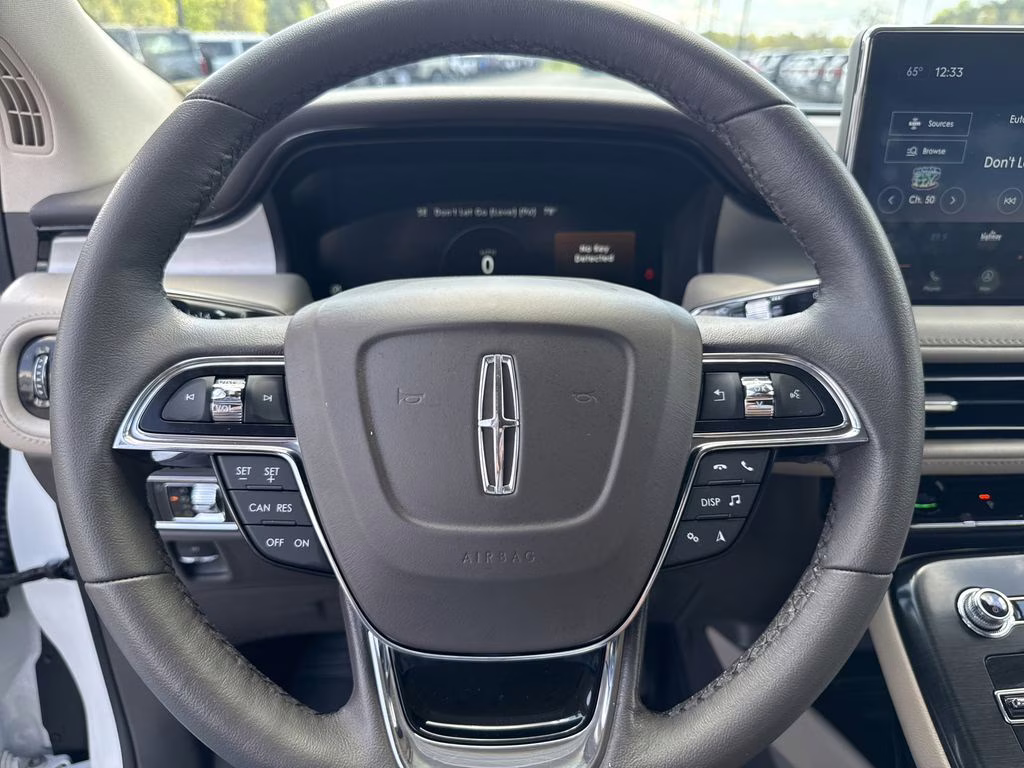 2022 Pristine White Metallic Tri-Coat Lincoln Nautilus Standard FWD SUV