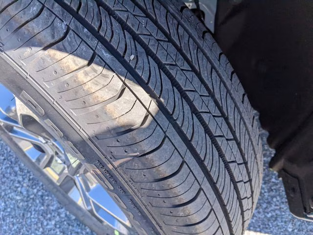 2026 Azure Gray Metallic Tri-Coat Ford Maverick XLT FWD Truck