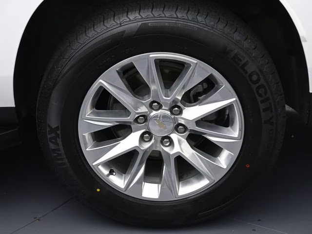 2023 Summit White Chevrolet Suburban Premier RWD SUV