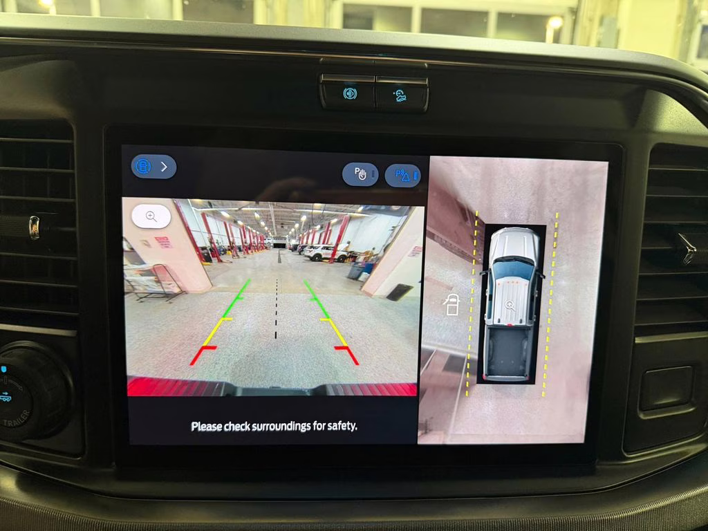 2025 Ruby Red Metallic Ford Super Duty F-250 SRW Platinum w/Tremor Off Road & 5th Wheel Prep 4X4 Truck