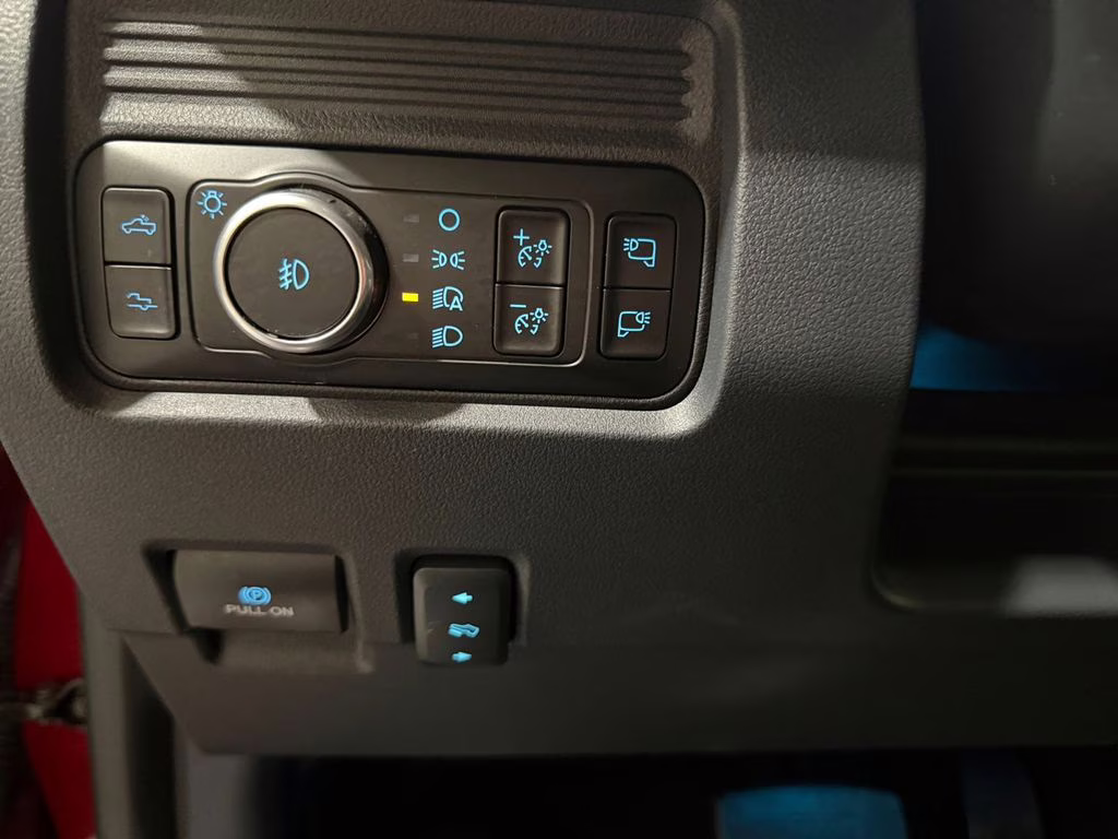 2025 Ruby Red Metallic Ford Super Duty F-250 SRW Platinum w/Tremor Off Road & 5th Wheel Prep 4X4 Truck