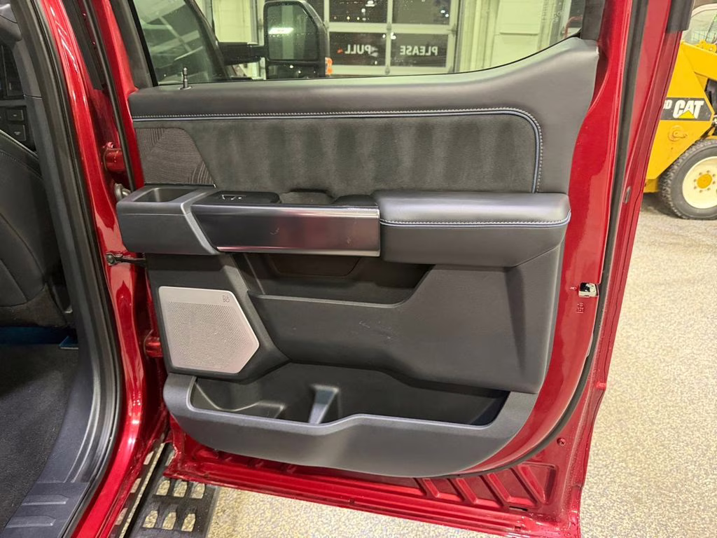 2025 Ruby Red Metallic Ford Super Duty F-250 SRW Platinum w/Tremor Off Road & 5th Wheel Prep 4X4 Truck