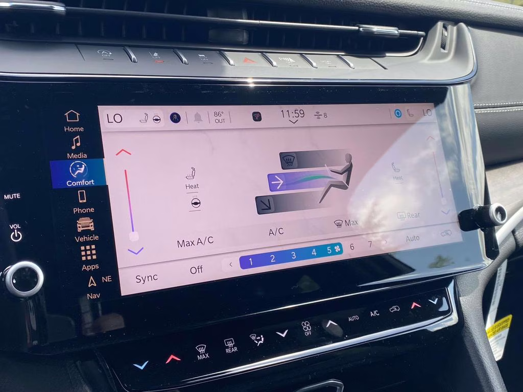 2026 Diamond Black Crystal Pearlcoat Jeep Grand Cherokee Limited RWD SUV