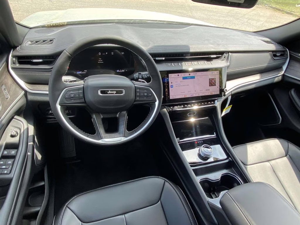 2026 Silver Zynith Jeep Grand Cherokee Limited RWD SUV