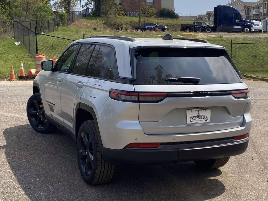2026 Silver Zynith Jeep Grand Cherokee Limited RWD SUV
