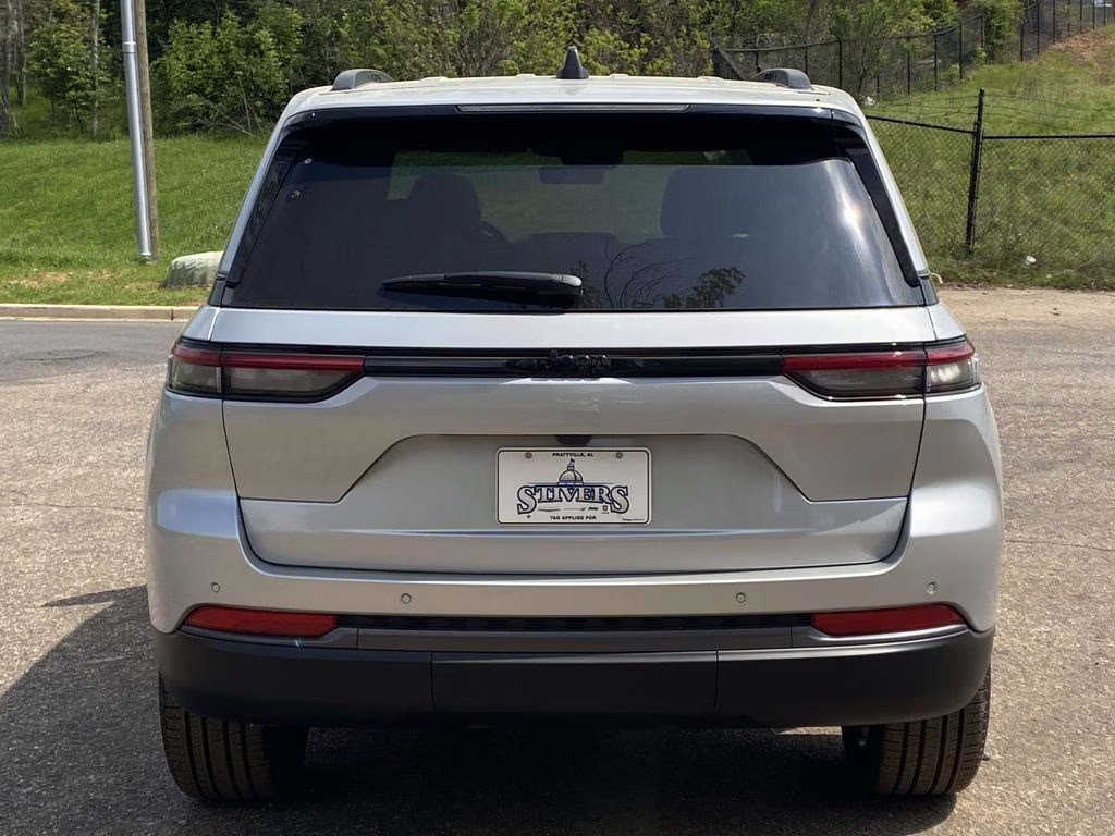 2026 Silver Zynith Jeep Grand Cherokee Limited RWD SUV