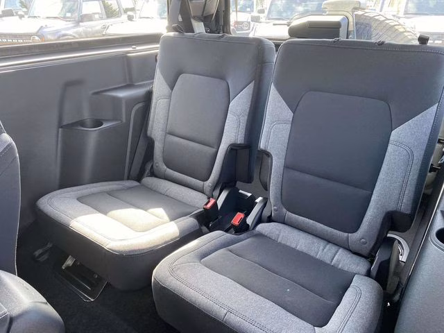 2026 Avalanche Ford Bronco Base 4X4 SUV