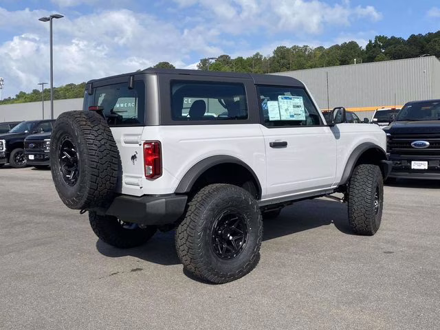 2026 Avalanche Ford Bronco Base 4X4 SUV