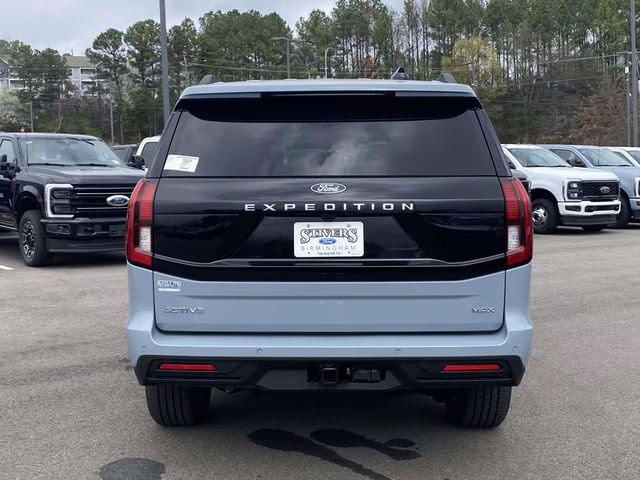 2026 Gray Metallic Ford Expedition Max Active RWD SUV