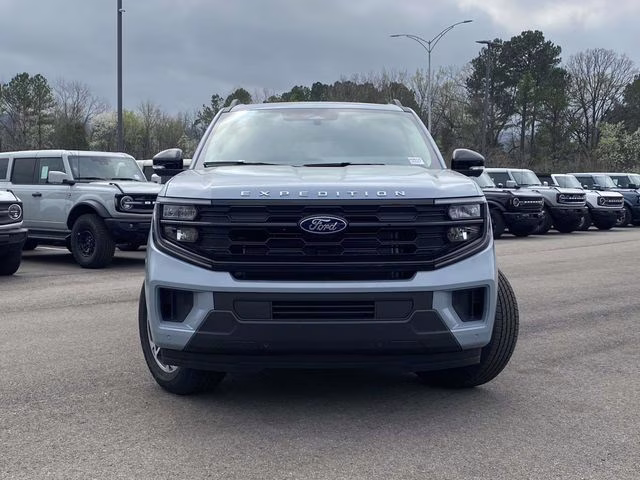 2026 Gray Metallic Ford Expedition Max Active RWD SUV