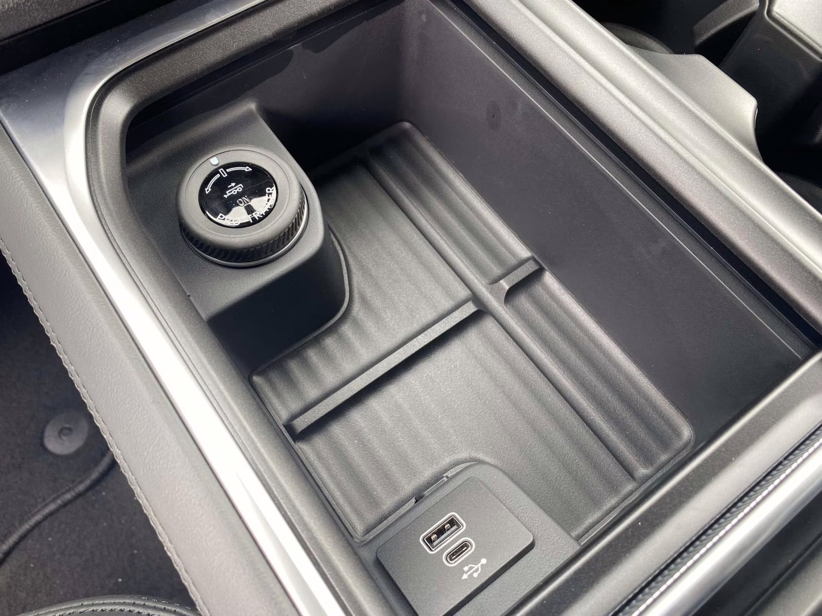 2026 Glacier Gray Metallic Tri-Coat Ford Expedition Max Active RWD SUV