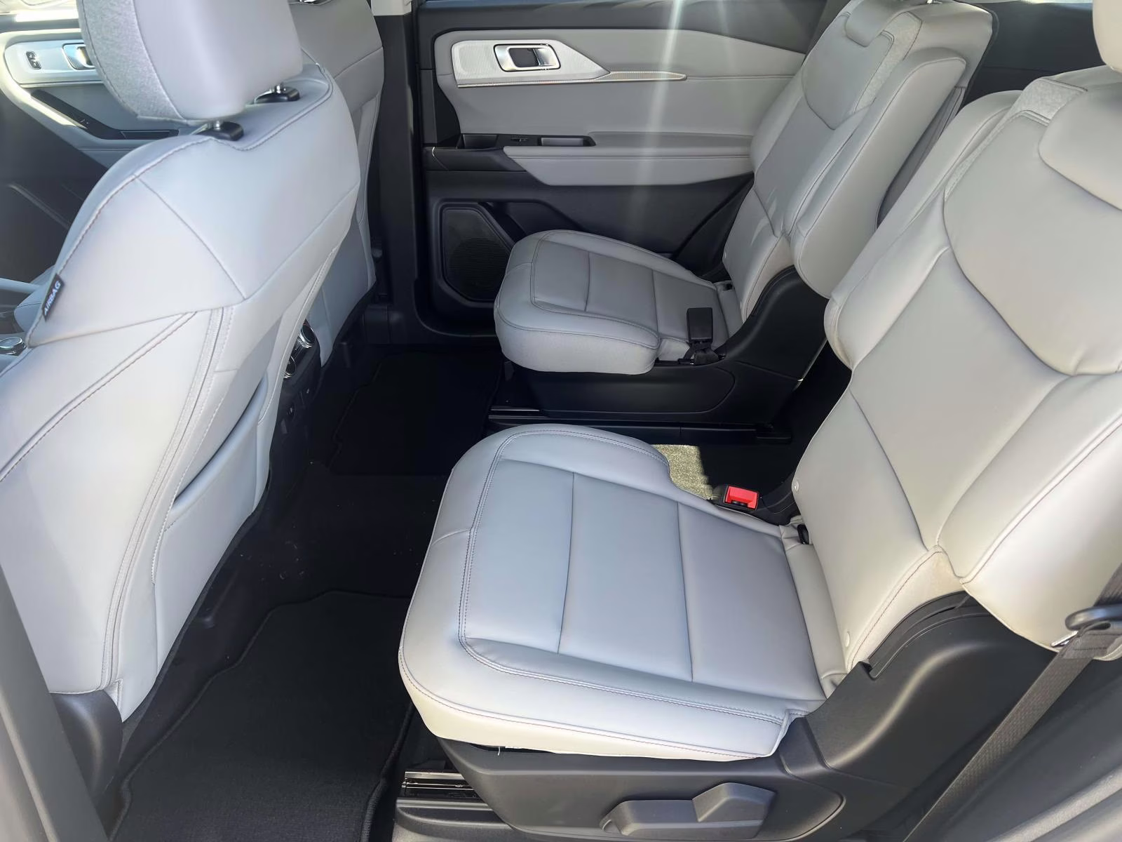 2026 Carbonized Gray Metallic Ford Explorer Active RWD SUV