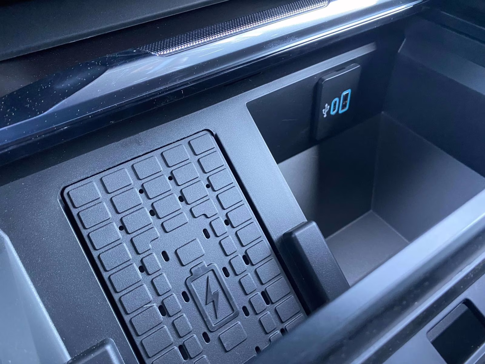 2026 Gray Ford Super Duty F-250 SRW Platinum 4X4 Truck