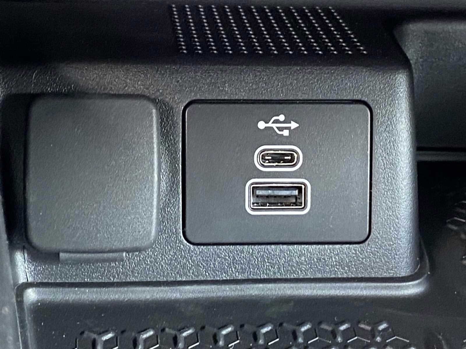 2026 Azure Gray Metallic Tri-Coat Ford Bronco Sport Heritage 4X4 SUV