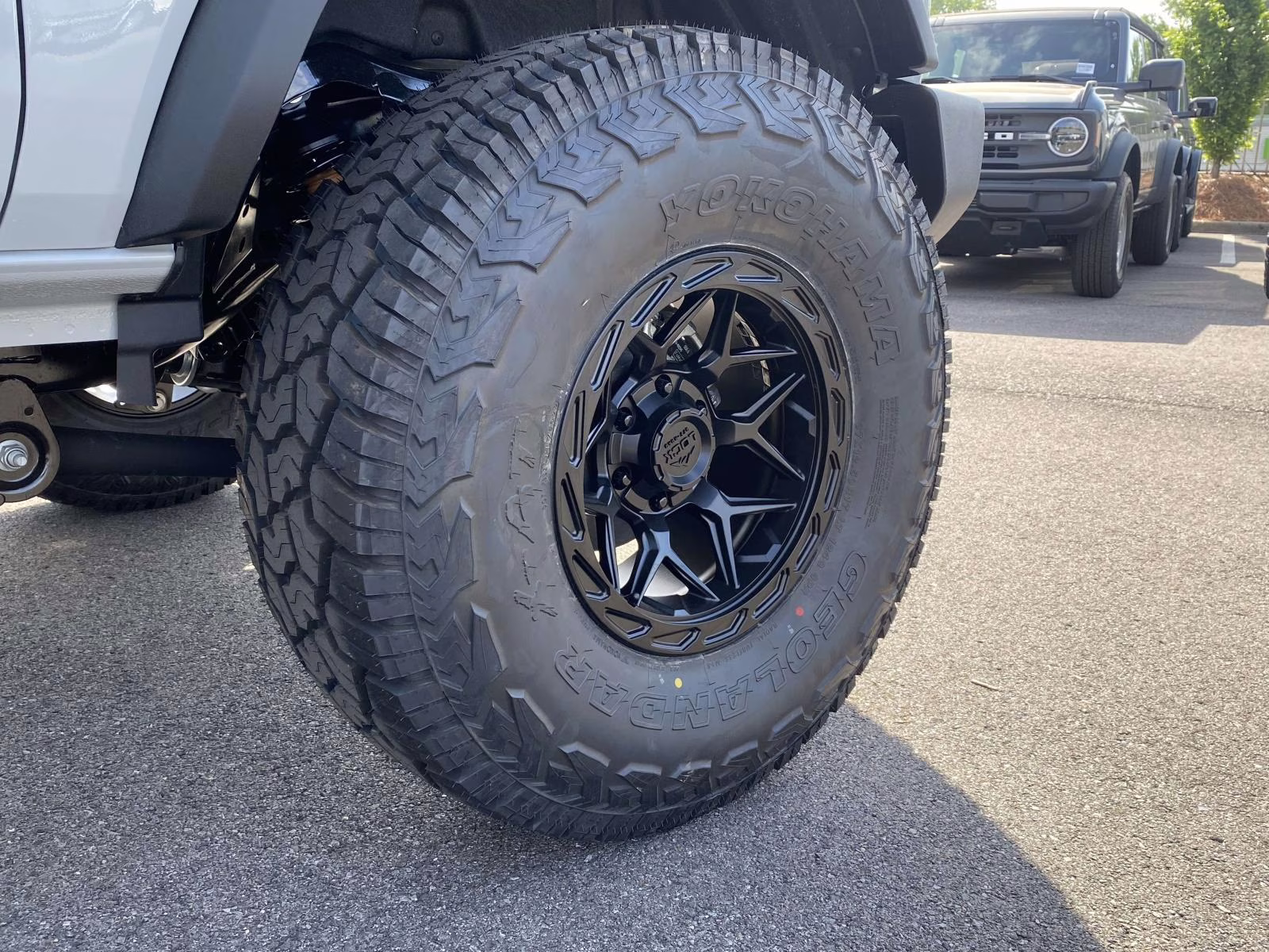 2026 Avalanche Ford Bronco Base 4X4 SUV