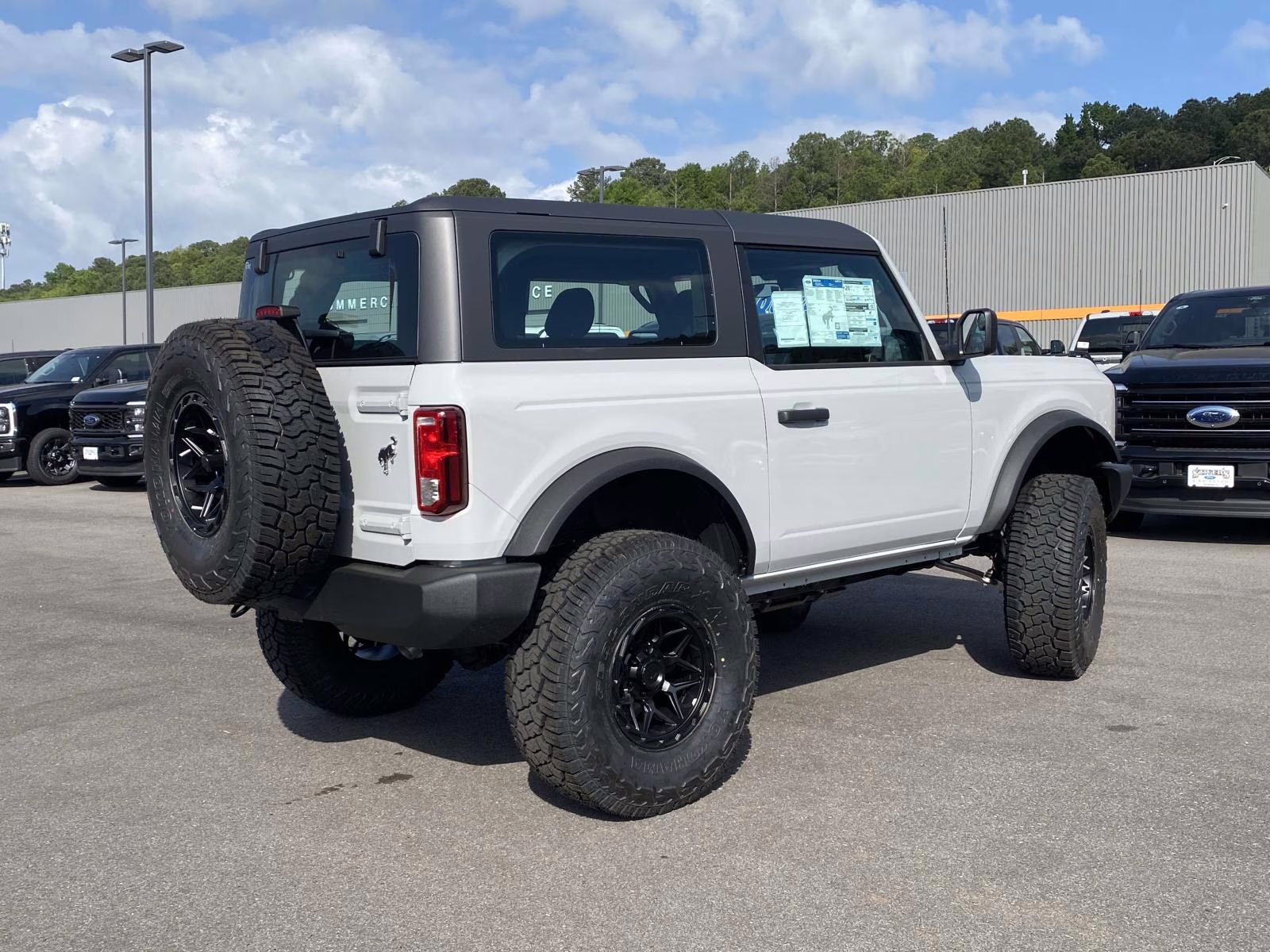 2026 Avalanche Ford Bronco Base 4X4 SUV