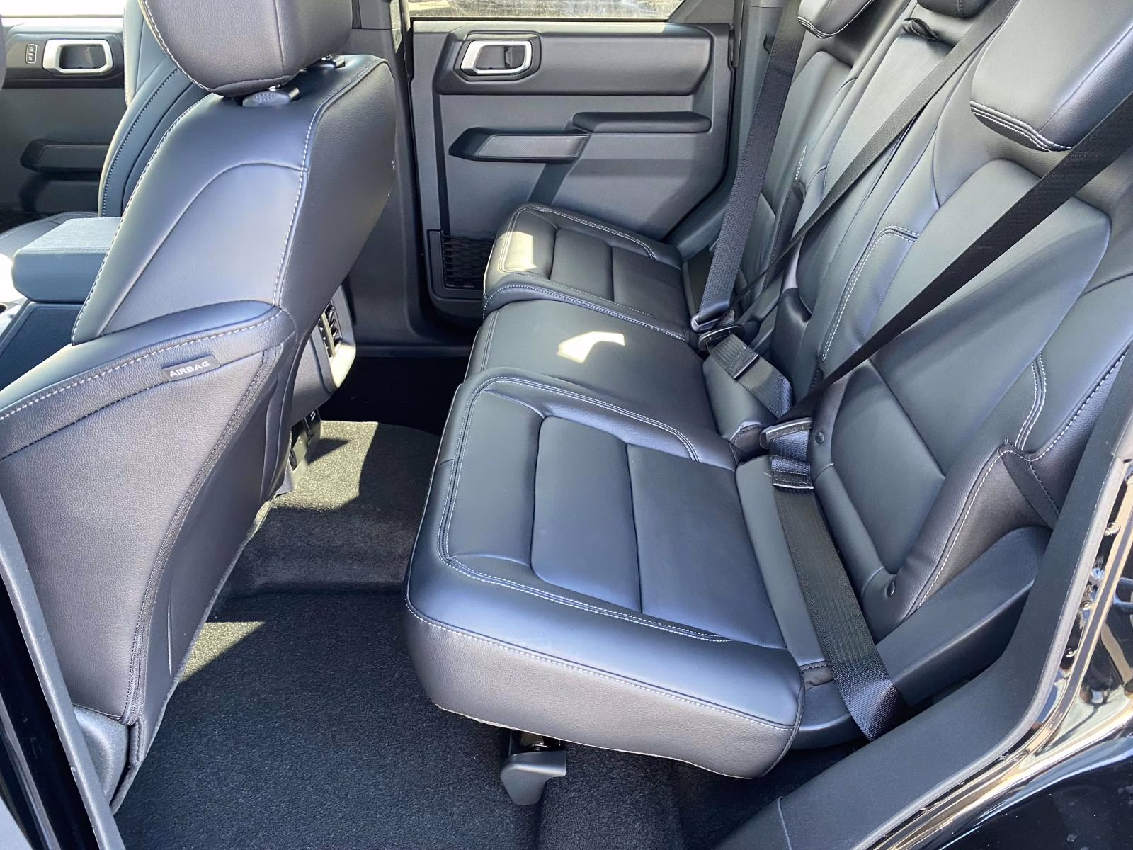 2026 Shadow Black Ford Bronco Outer Banks 4X4 SUV