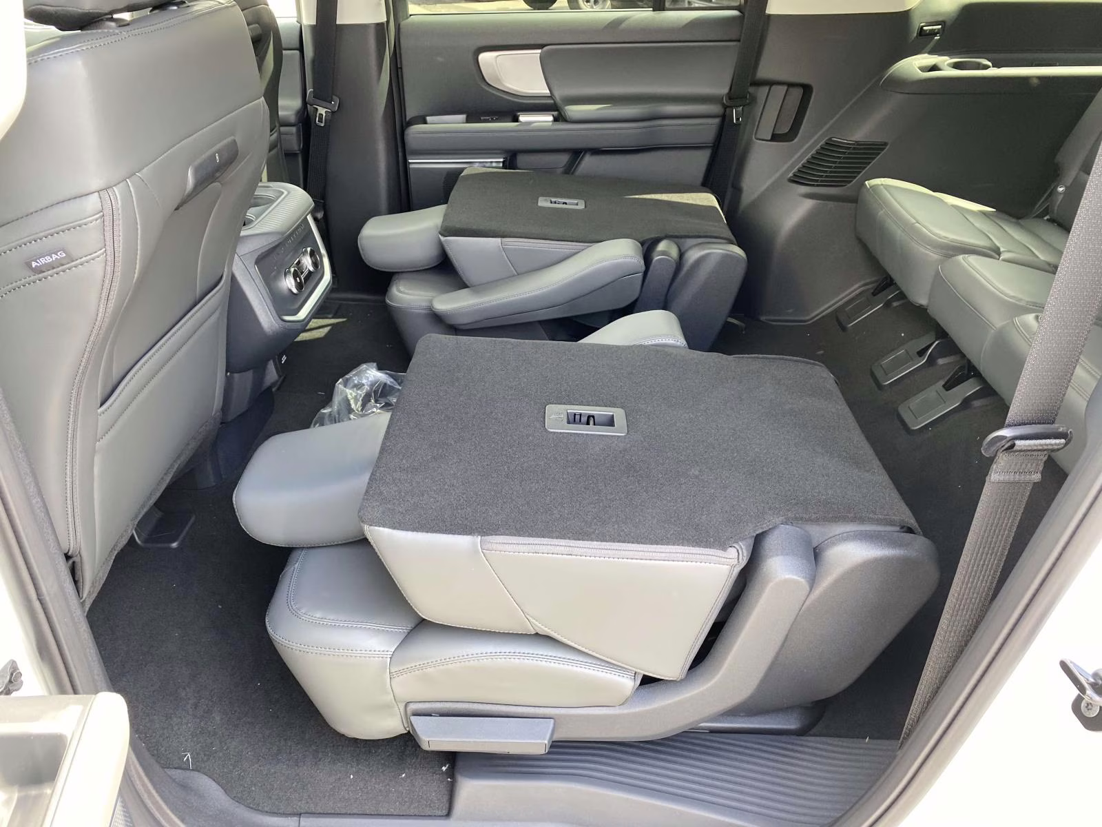 2026 White Ford Expedition Max Active RWD SUV