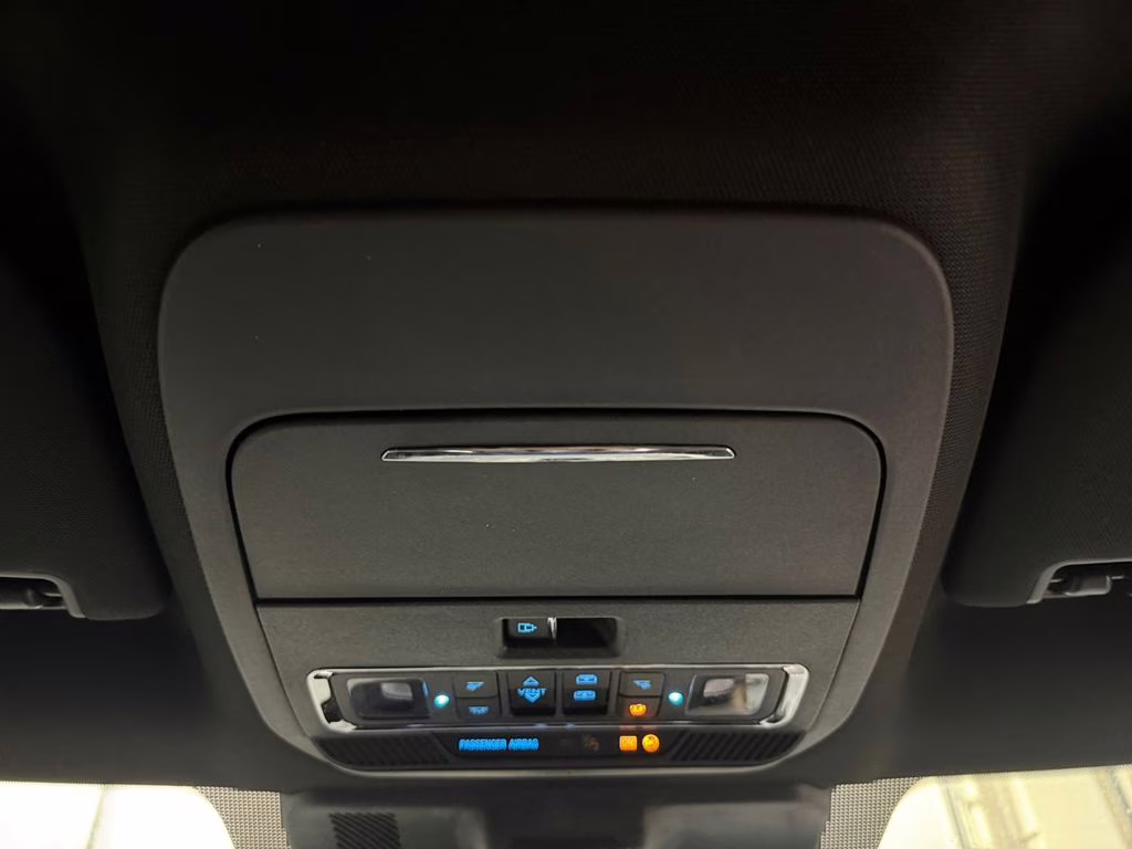 2025 Ruby Red Metallic Ford Super Duty F-250 SRW Platinum w/Tremor Off Road & 5th Wheel Prep 4X4 Truck