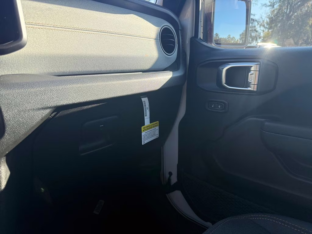 2026 Bright White Clearcoat Jeep Wrangler Willys 4X4 SUV