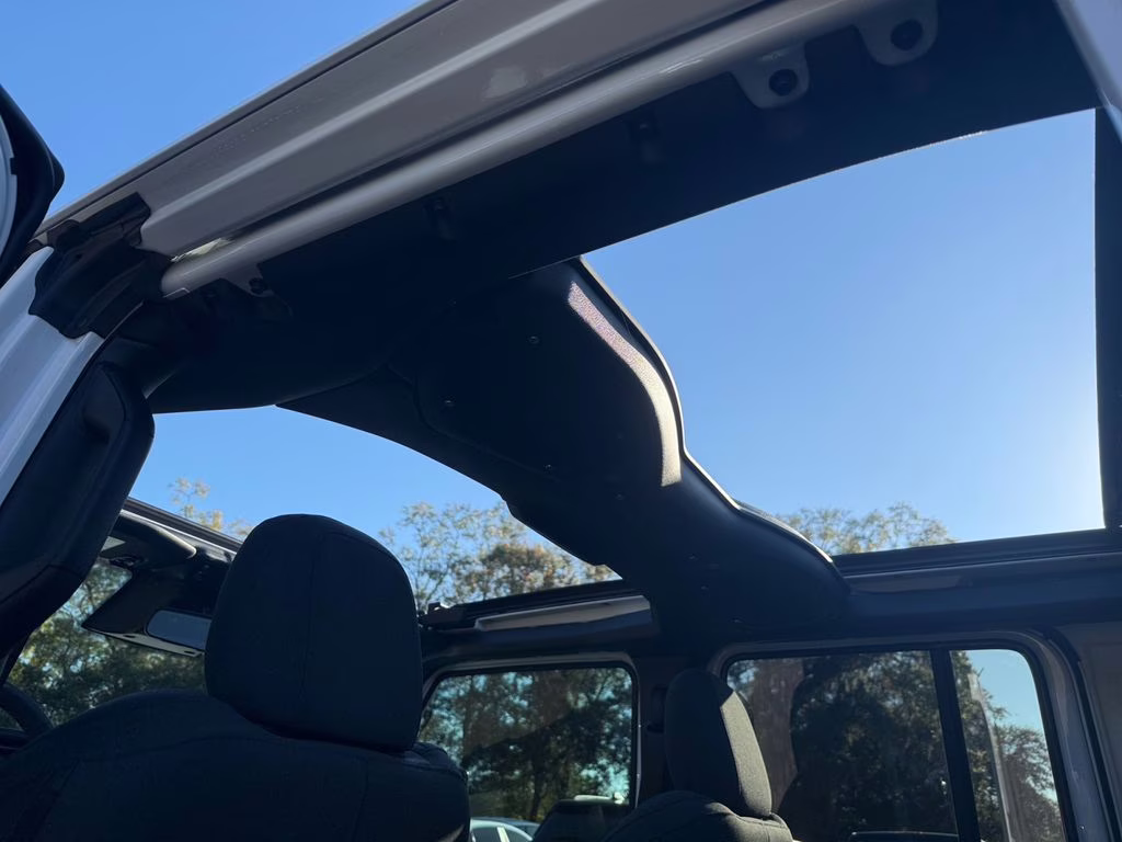 2026 Bright White Clearcoat Jeep Wrangler Willys 4X4 SUV