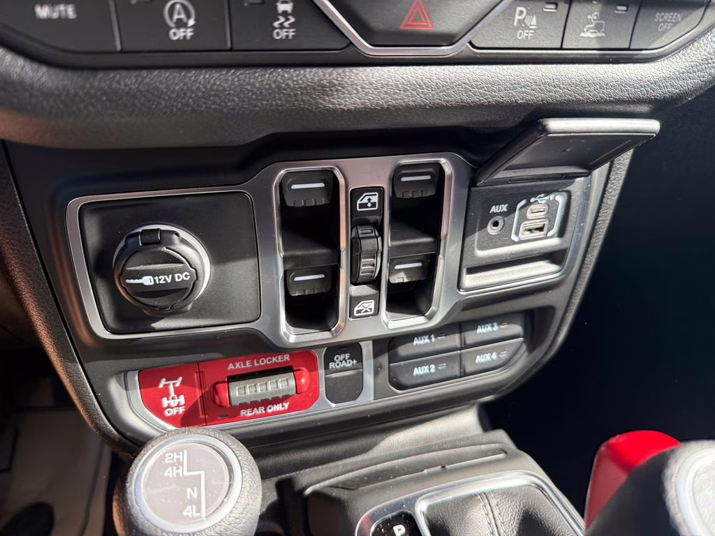 2026 Granite Crystal Metallic Clearcoat Jeep Wrangler Willys 4X4 SUV