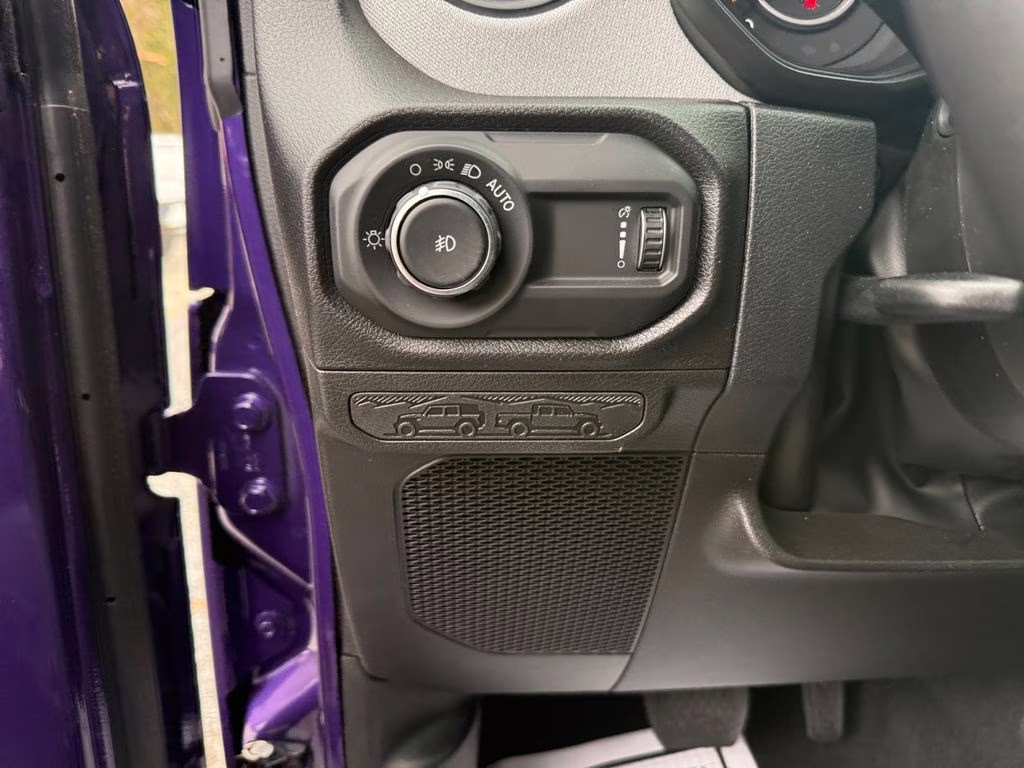 2026 reign Jeep Wrangler Willys 4X4 SUV