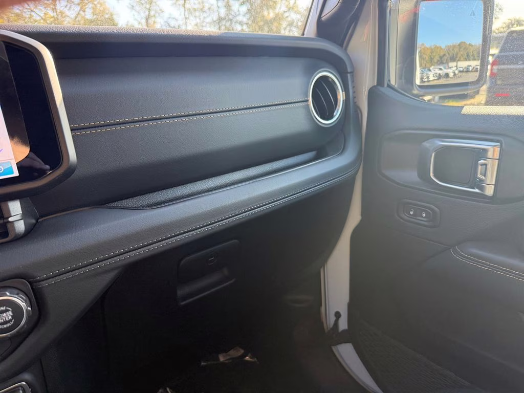 2026 bright white clearcoat Jeep Wrangler Sahara 4X4 SUV