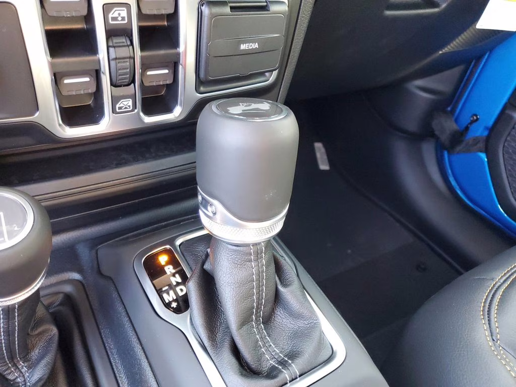 2025 Hydro Blue Pearl Coat Jeep Wrangler Sahara 4X4 SUV