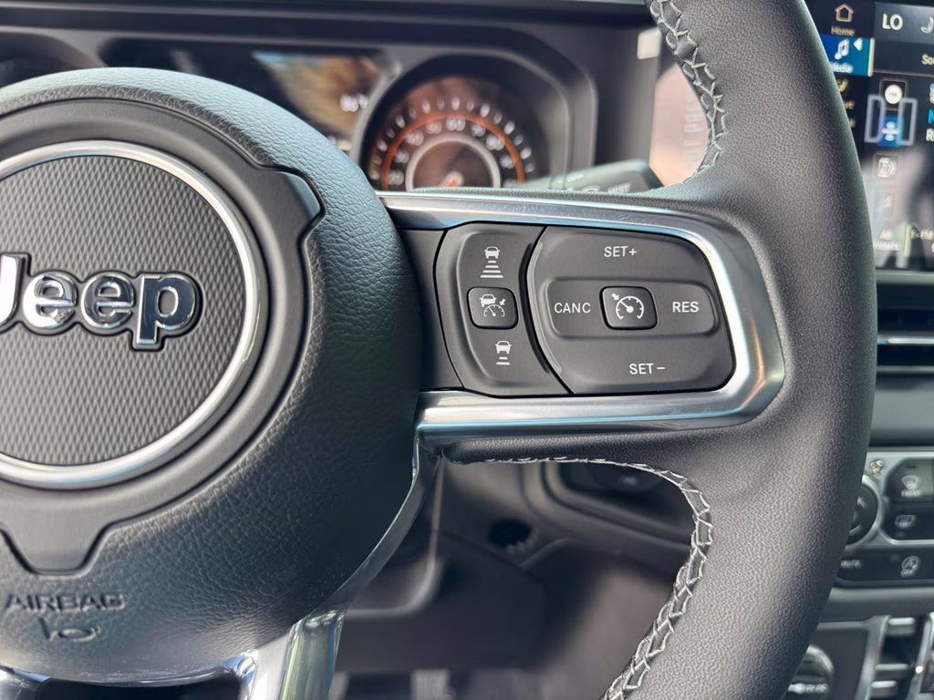 2025 Hydro Blue Pearl Coat Jeep Wrangler Sahara 4X4 SUV