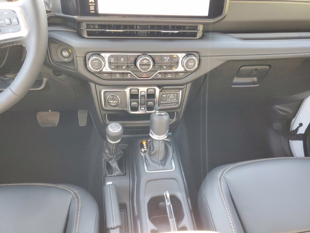 2025 Bright White Clearcoat Jeep Wrangler Sahara 4X4 SUV