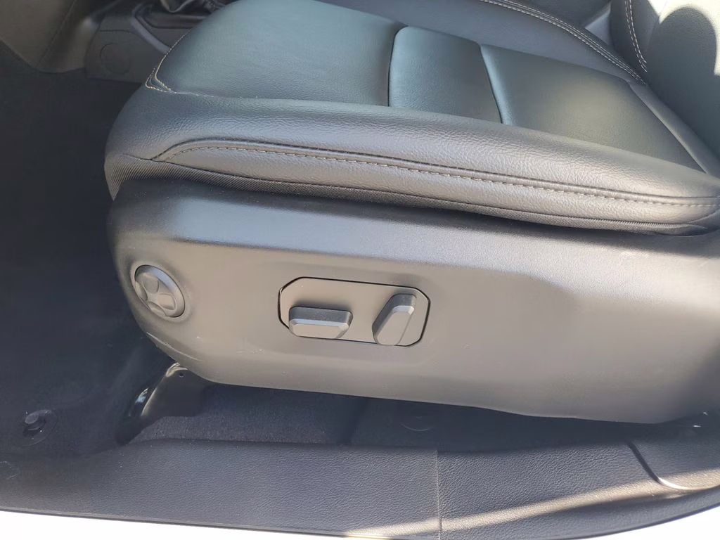 2025 Bright White Clearcoat Jeep Wrangler Sahara 4X4 SUV