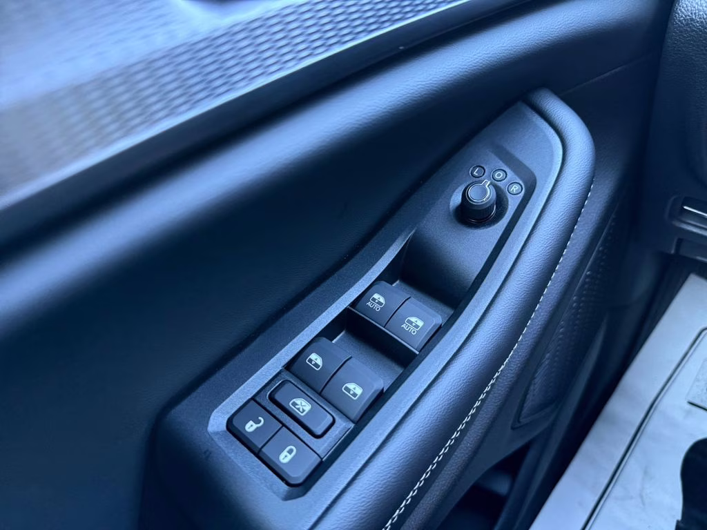 2025 Silver Zynith Jeep Grand Cherokee Altitude X RWD SUV