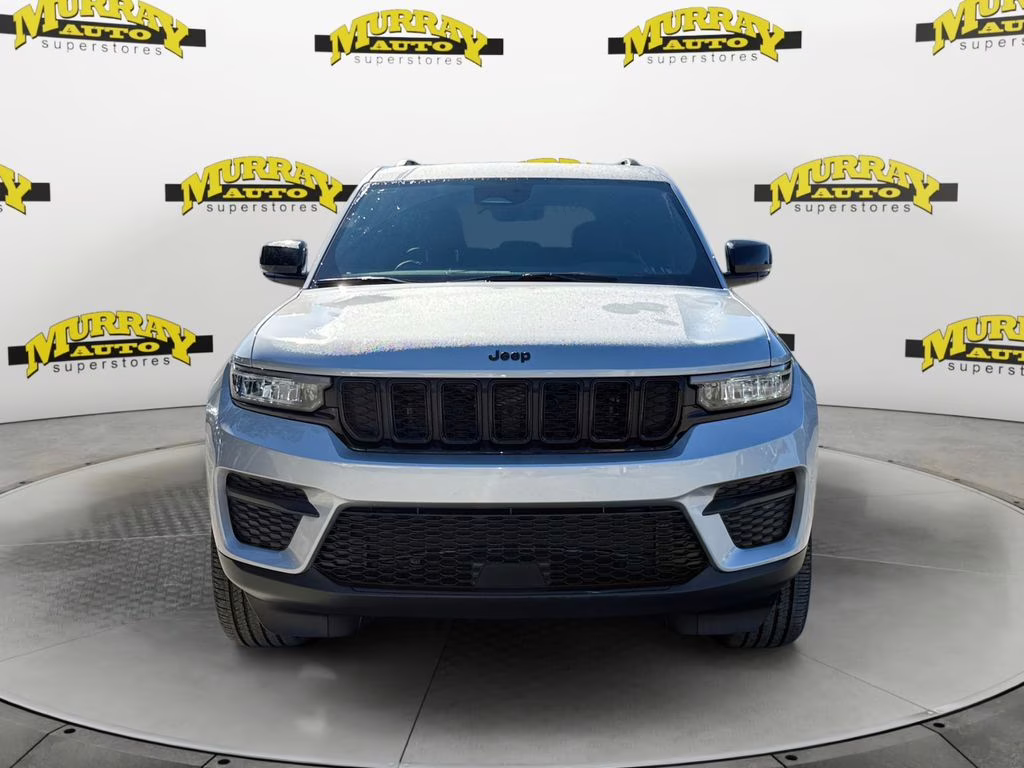 2025 Silver Zynith Jeep Grand Cherokee Altitude X RWD SUV