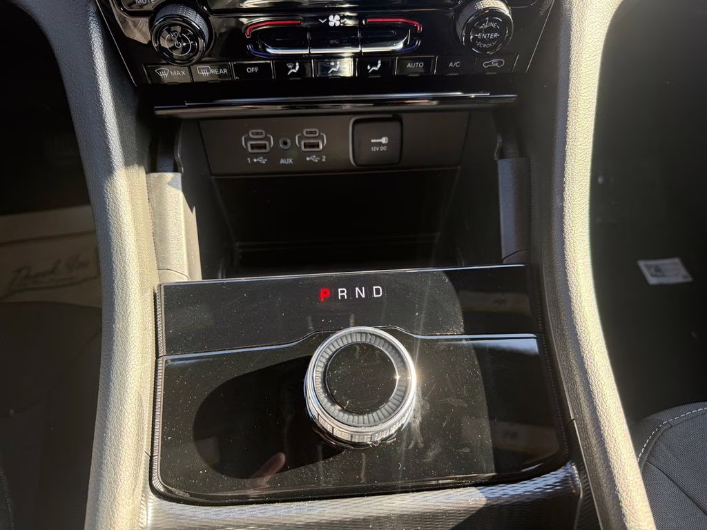 2025 Silver Zynith Jeep Grand Cherokee Laredo RWD SUV