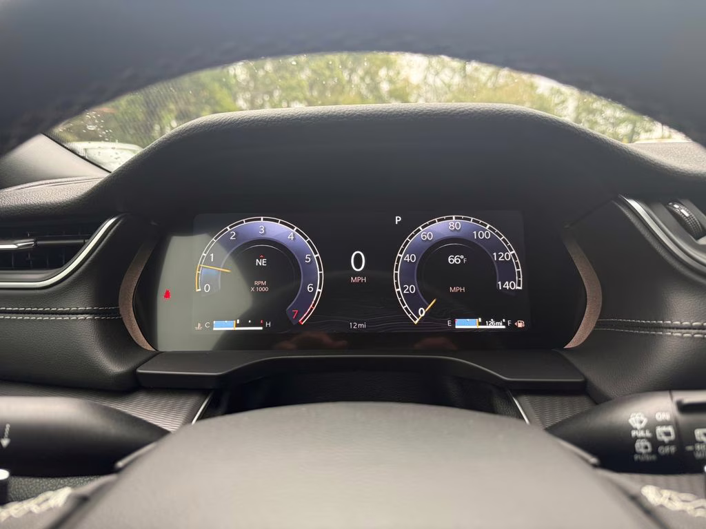 2025 Diamond Black Crystal Pearlcoat Jeep Grand Cherokee Laredo RWD SUV