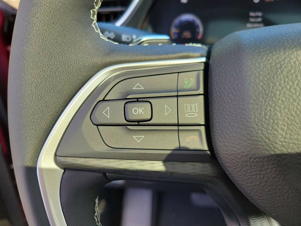 2025 Velvet Red Pearlcoat Jeep Grand Cherokee Laredo X RWD SUV